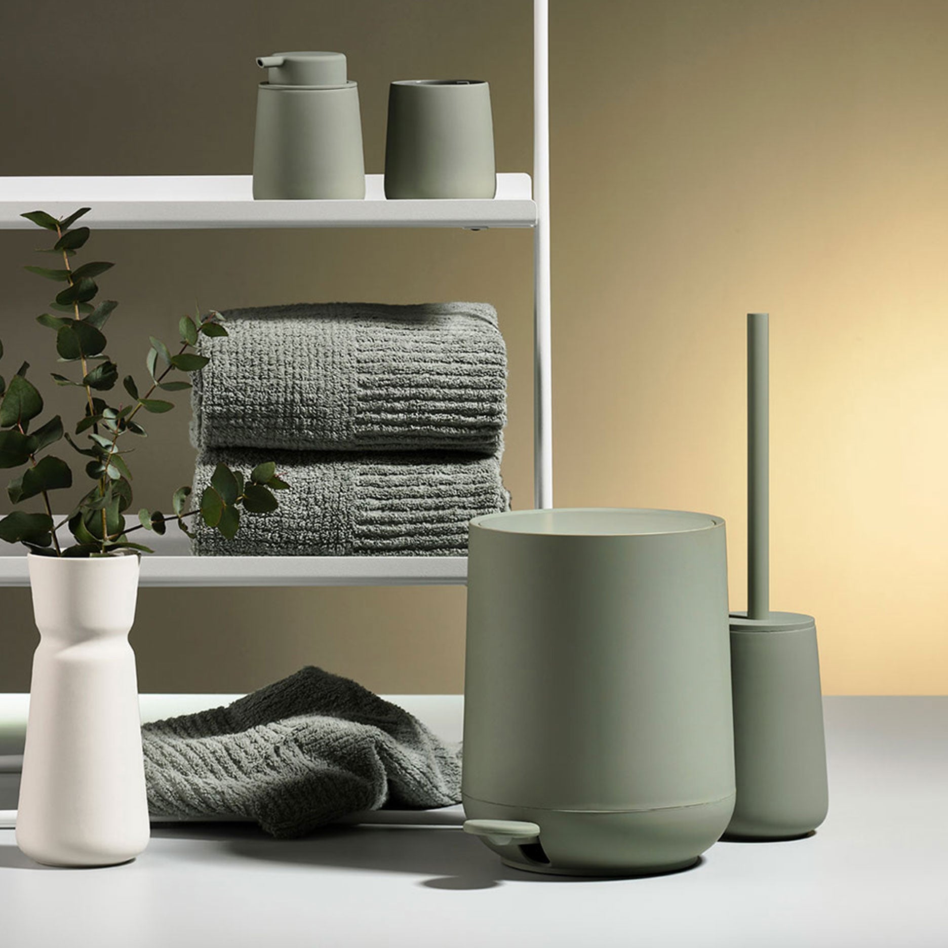 Nova One toiletbørste matcha green